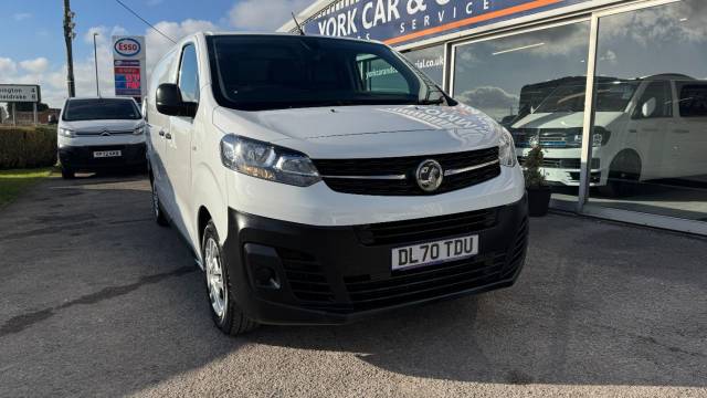 2020 Vauxhall Vivaro 2900 1.5d 100PS Dynamic L2 H1 Van